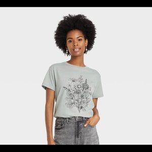 Fifth Sun Oversized Floral Tee- Size M